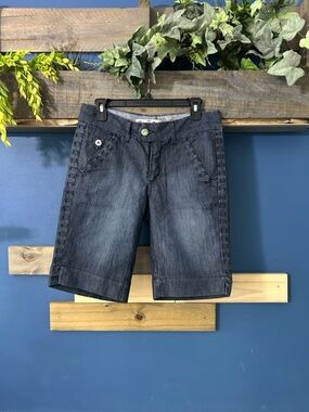 one 5 one Blue Denim Bermuda Shorts Whip-Stitch (embroidered) EUC SZ 6